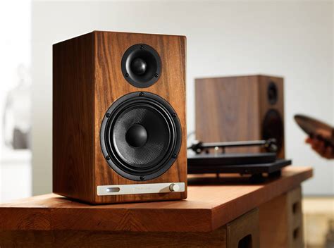 A comprehensive list of the best speakers, from budget to high-end options, for hi-fi enthusiasts. . Best stereo speakers